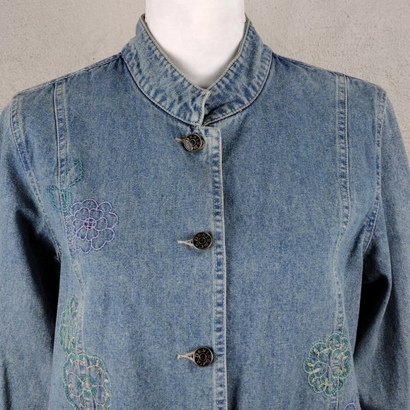 Denim & Co. Vintage Light Blue Embroidered High Collar Button Up Denim Shacket - Picture 3 of 14